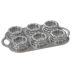 Nordic Ware Shortcake Baskets Pan. Platinum Collection