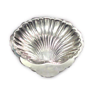 Stainless Steel Serving Platter. Shell Design. Heavy Duty . 11" diameter.