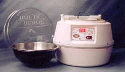 Tabletop Chocolate Tempering Machine - digital temperature readout - 6 lb capacity