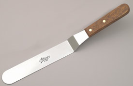 Spatula, Wood Handle, offset blade, 9-1/2" X 1-1/2" wide.
