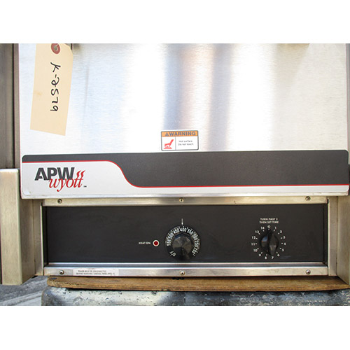 APW Wyott CDO-17 Countertop Deck Oven, Great Condition image 3