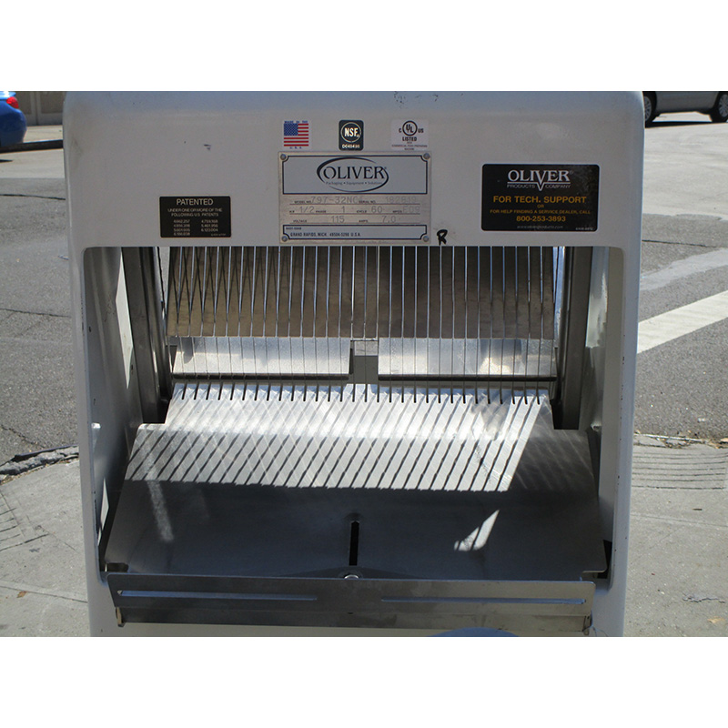 Oliver Gravity Feed Bread Slicer 797-32NC 1/2" Cut, Excellent Condition image 1