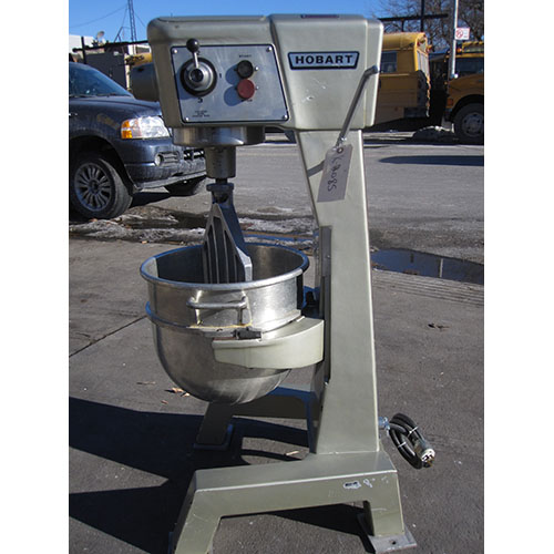 Hobart 30 Qt Mixer Model # D-300, Used Great Condition image 1