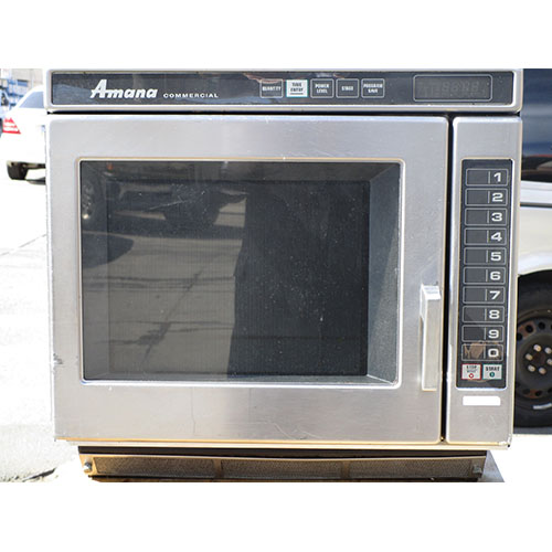 Amana Commercial Microwave Oven RC22S, Great Condition image 2