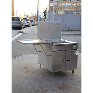 Pitco Gas Fryer 24PSS, Very Good Condition image 2