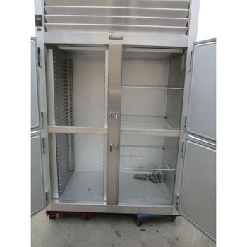 Traulsen G22000 2 Section Half Door Reach In Freezer, Great Condition image 2