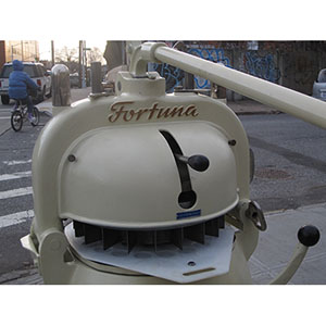 Fortuna Semi Automatic Dough Divider 4-36, Used, Great Condition image 5