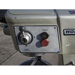 Hobart 30 Qt Mixer Model # D-300, Used Great Condition image 4