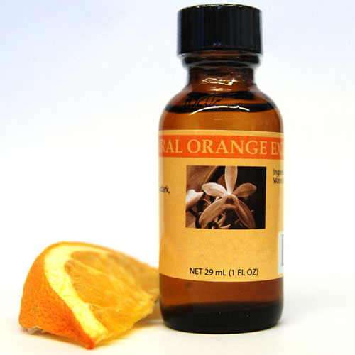 Natural orange extract in 29ml (1oz) bottle. Kosher pareve under the supervision of the OU of the United States, and the Chief Rabbinate of Israel. Consists of alcohol, water, and natural orange flavo