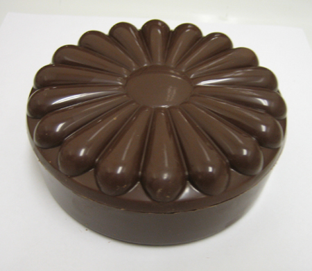 unknown Polycarbonate Chocolate Mold Scalloped Round Box