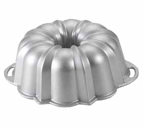 Nordic Ware Nordicware 15-Cup Bundt Cake Pan w/ Commercial NonStick Coating