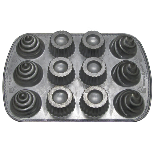 Grey Nordic Ware Pro-Cast Filled Cupcakes Pan 