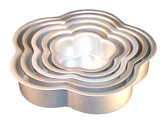 Fat Daddio's Fat Daddios Anodized Aluminum Petal Cake Pan, 3 Inch - 6 Inch