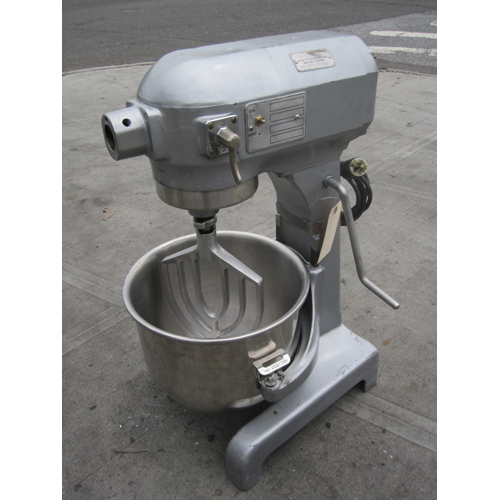 Hobart 20 Qt Mixer model A200 - Used Very good condition