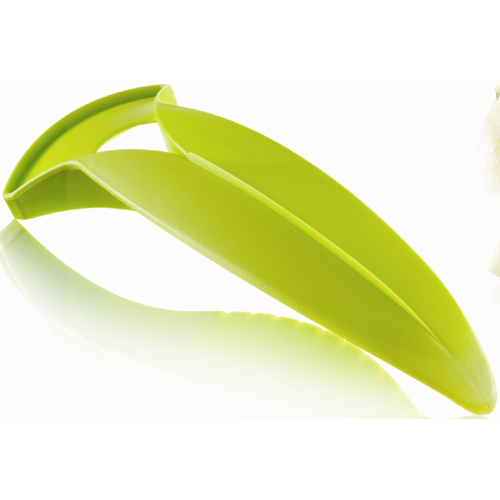 Cuts melon quickly and easily Removes the seeds Slices melon in one simple movement Shell remains intact Overall length 8" To use, follow the steps as pictured here beneath these written instruct