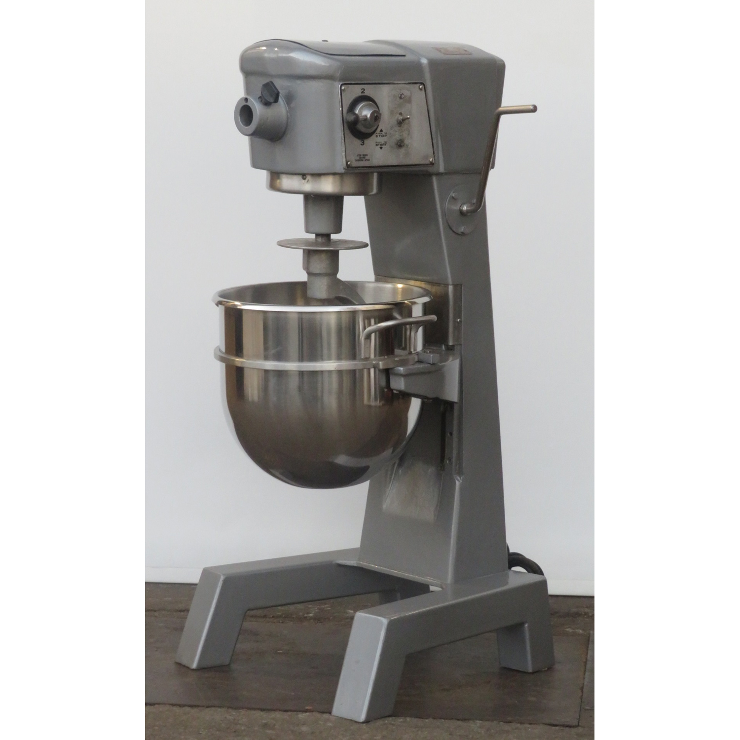 Hobart 30 Quart D300 Mixer, Used Great Condition