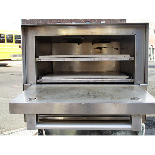 APW Wyott CDO-17 Countertop Deck Oven, Great Condition image 4