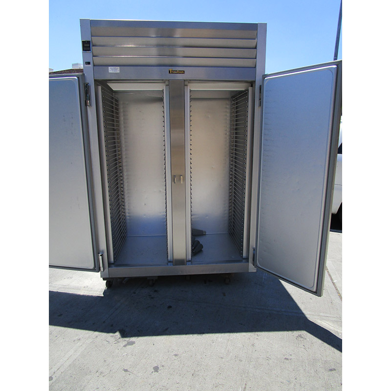 Traulsen 2 Door Freezer G22010, Great Condition image 3