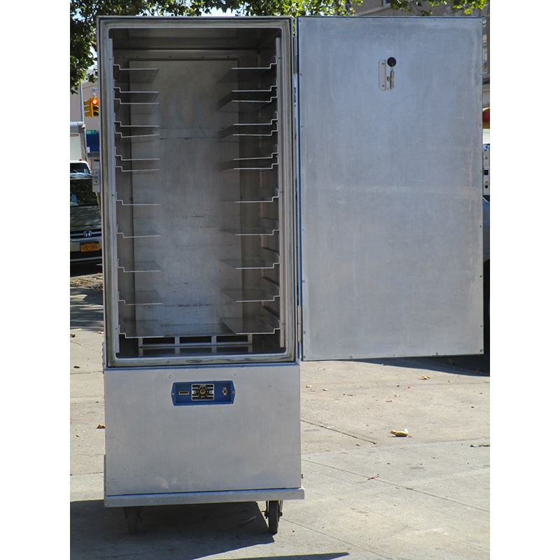 Crescor R-171-UA-9 Refrigerated Cabinet, Very Good Condition image 2