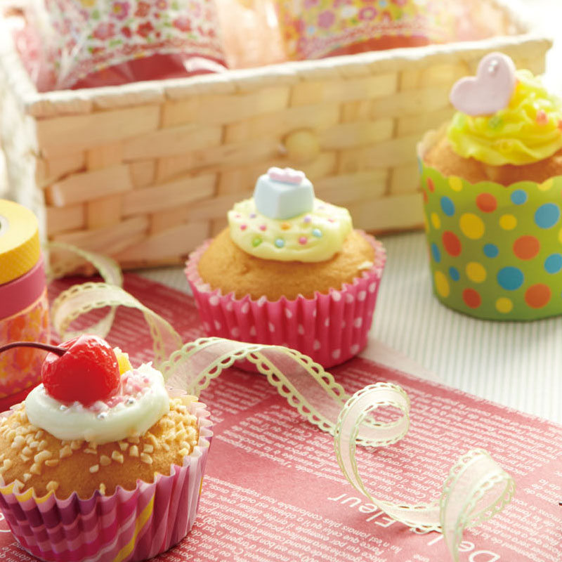 Polka-Dot-Pink Ruffled Cupcake Cup image 2