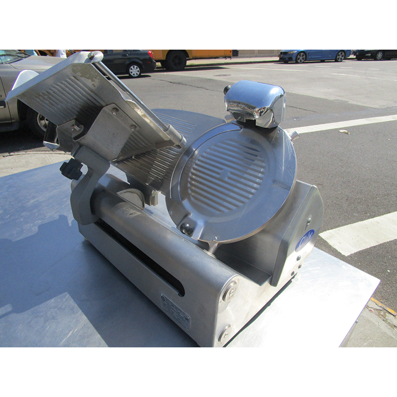 Globe Slicer 3600, Excellent Condition image 3