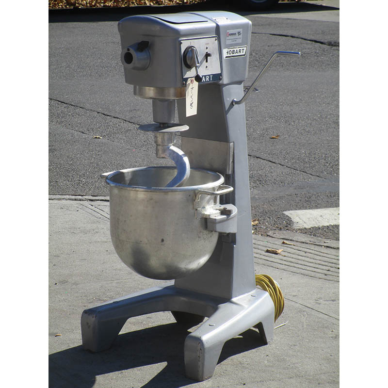 Hobart 30 Quart Mixer D300, Great Condition image 2