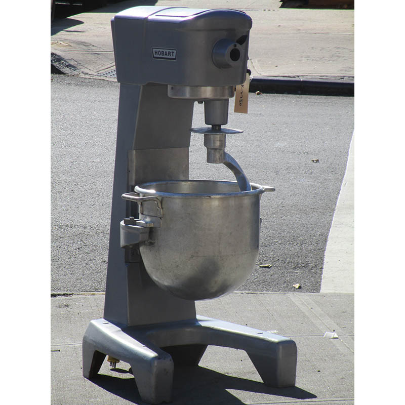 Hobart 30 Quart Mixer D300, Great Condition image 3