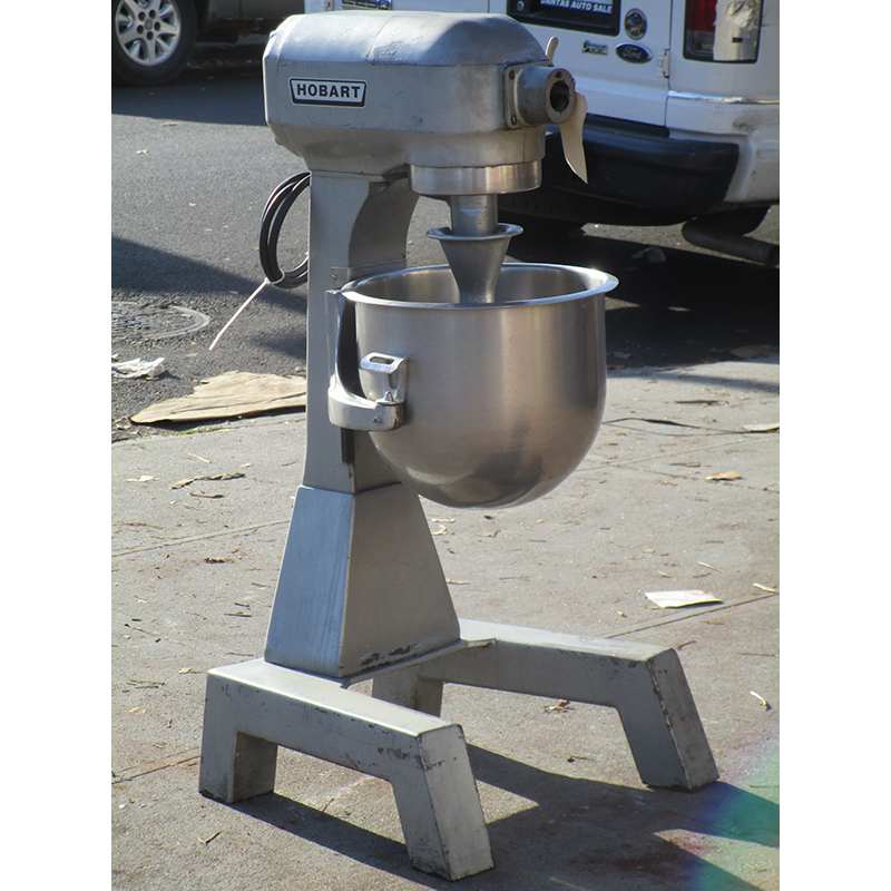 Hobart 20 Quart Mixer A200F, Great Condition image 2
