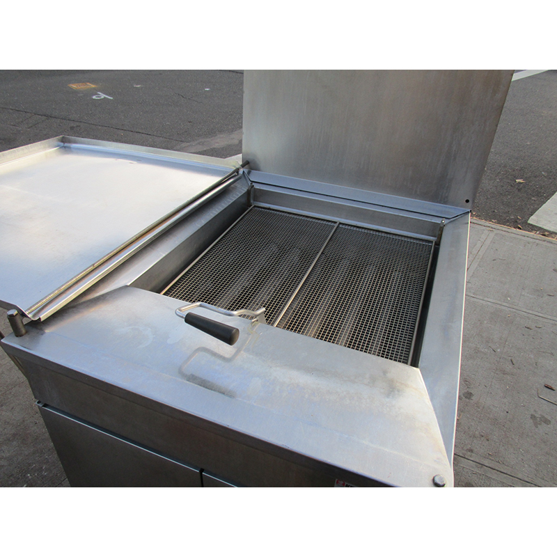 Pitco Gas Fryer 24PSS, Very Good Condition image 4