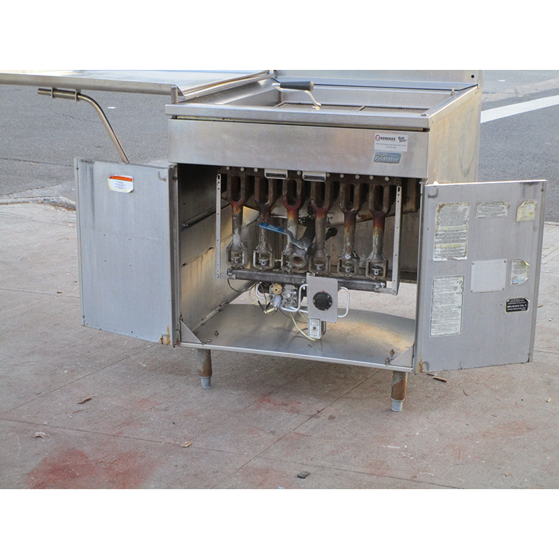 Pitco Gas Fryer 24PSS, Very Good Condition image 5