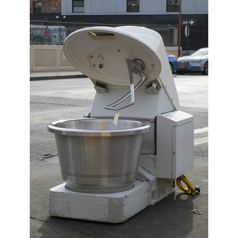 Werner & Pfleiderer Spiral Mixer and Bowl Lifter, 50 hz Very Good Condition image 1