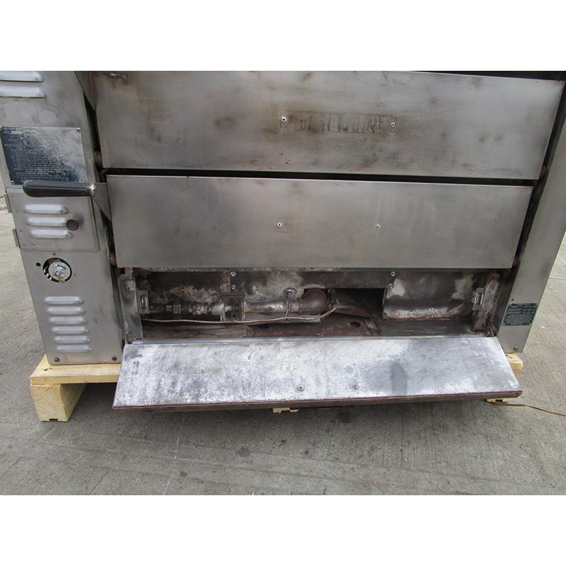 Bakers Pride GP-61 Gas Countertop Oven, Good Condition image 4