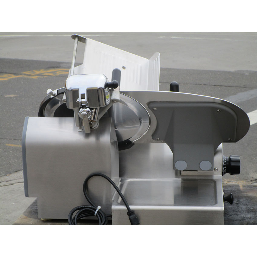 Globe Meat Slicer 3600P, Excellent Condition image 3