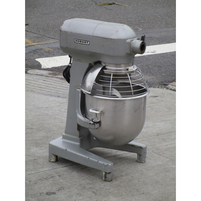Hobart 20 Quart A200 Mixer, Excellent Condition image 1