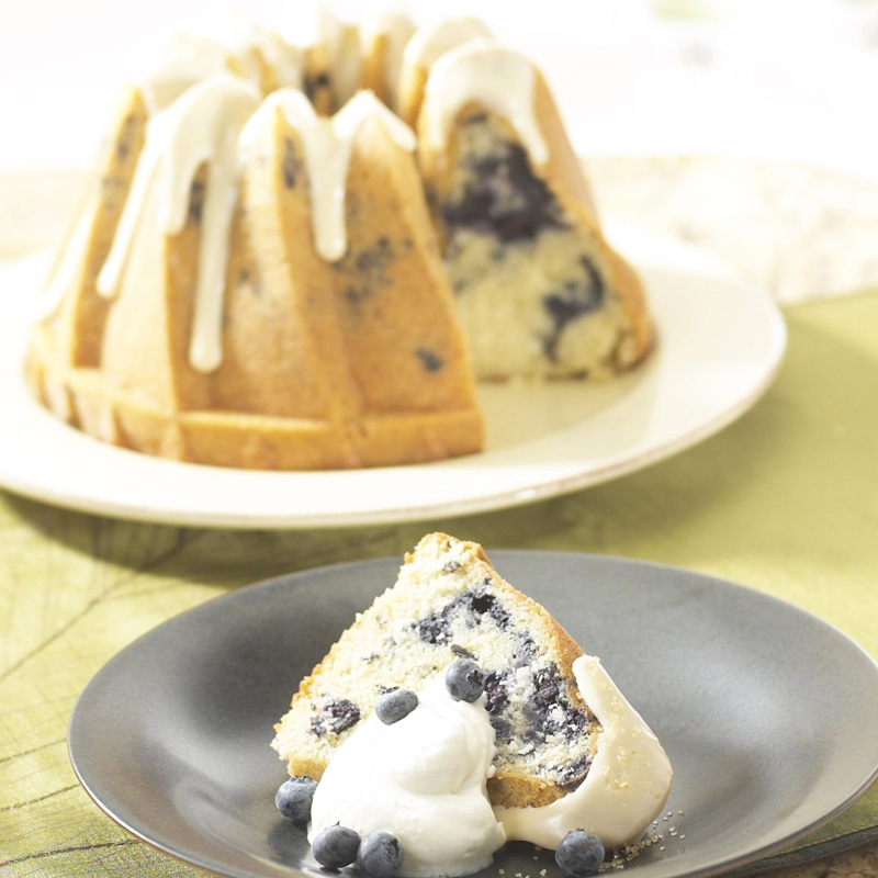 Nordic Ware Platinum Collection Kugelhopf Bundt Pan, 10 cup Bundt