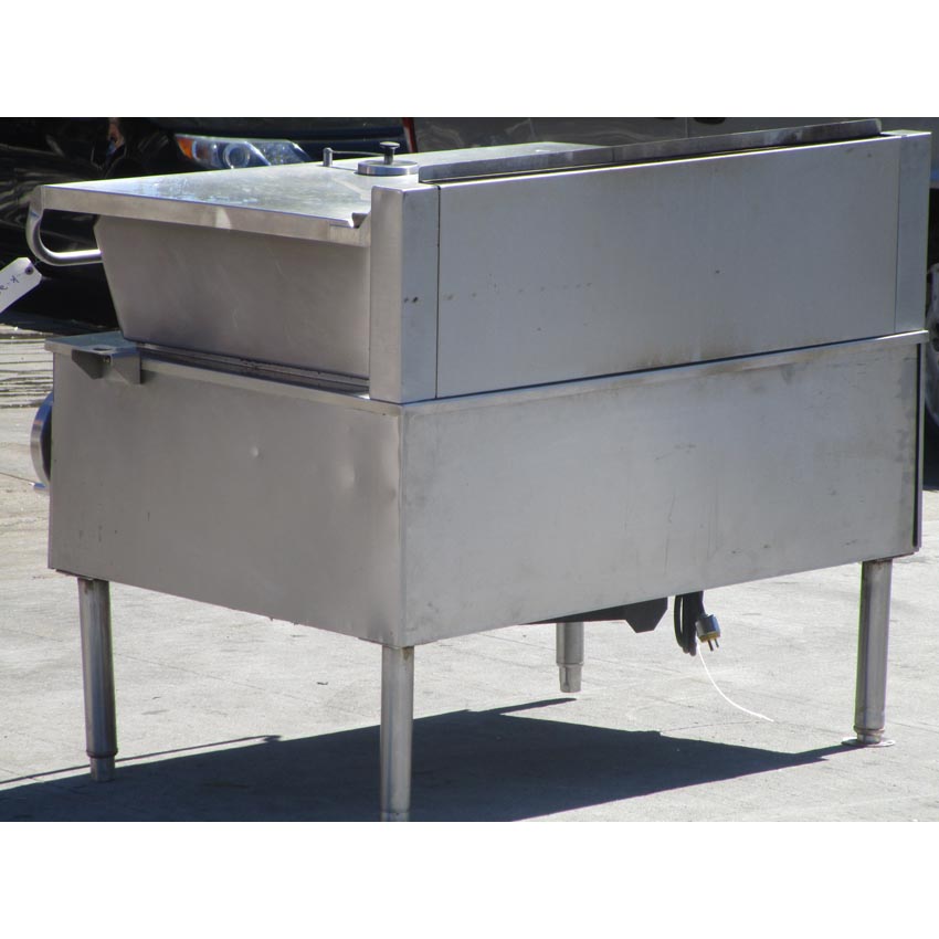 Cleveland SGL-40-TR 40 Gallon DuraPan Gas Open Base Tilt Skillet, Good Condition image 3