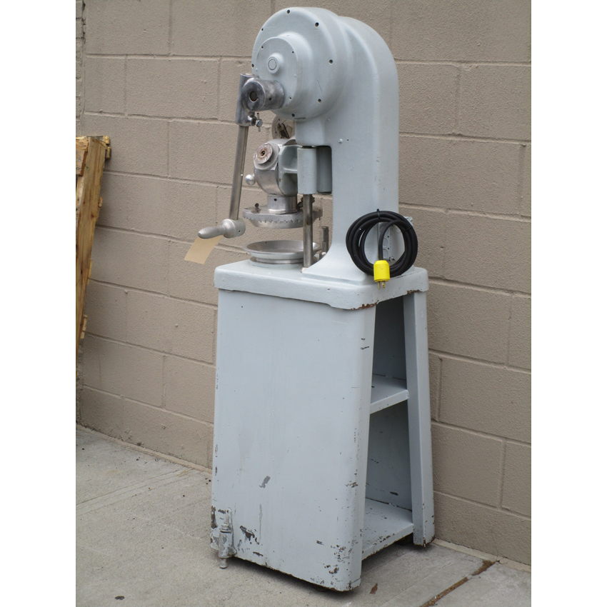 Kaiser Pie Press 300 With Two Dies, Good Condition image 4