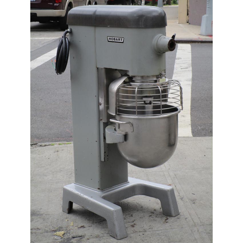 Hobart 40 Quart Mixer D340 With a Bowl Gaurd, Excellent Condition image 1