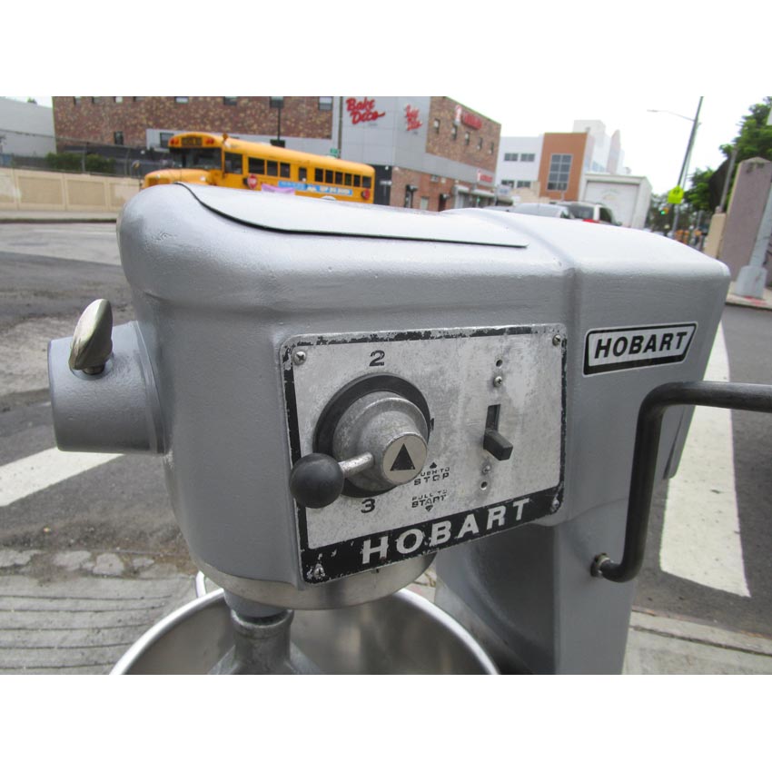 Hobart 30 Quart Mixer Model D-300, Excellent Condition image 4