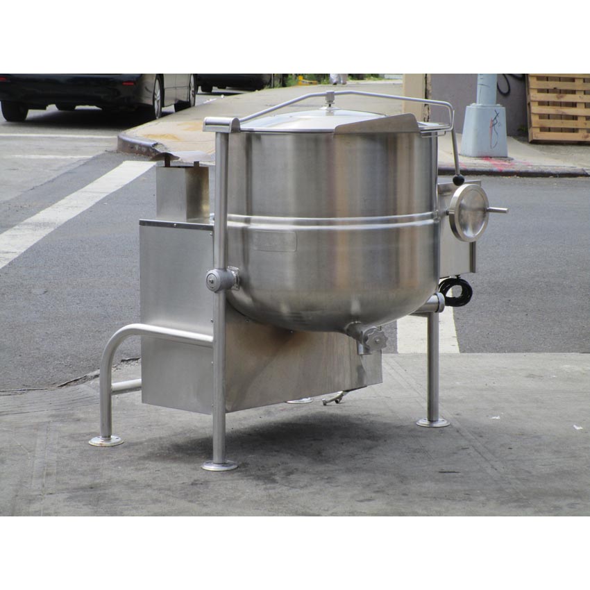 Cleveland KGL-60-T 60 Gallon Tilting 2/3 Steam Jacketed Natrual Gas Kettle, Excellent Condition image 2