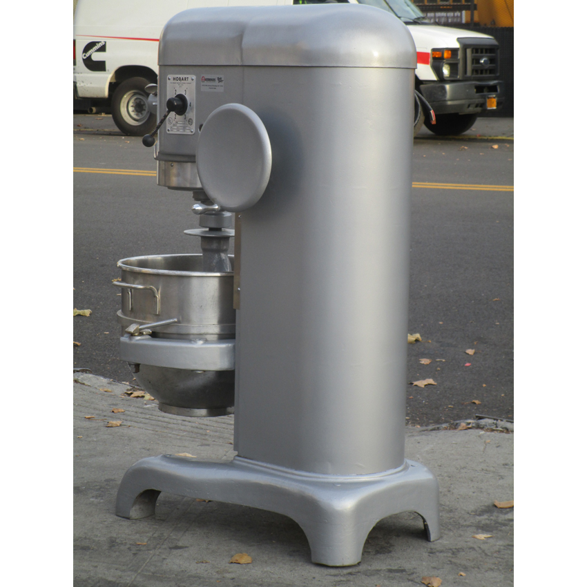 Hoabrt 60 Quart Mixer H600, Very Good Condition image 3