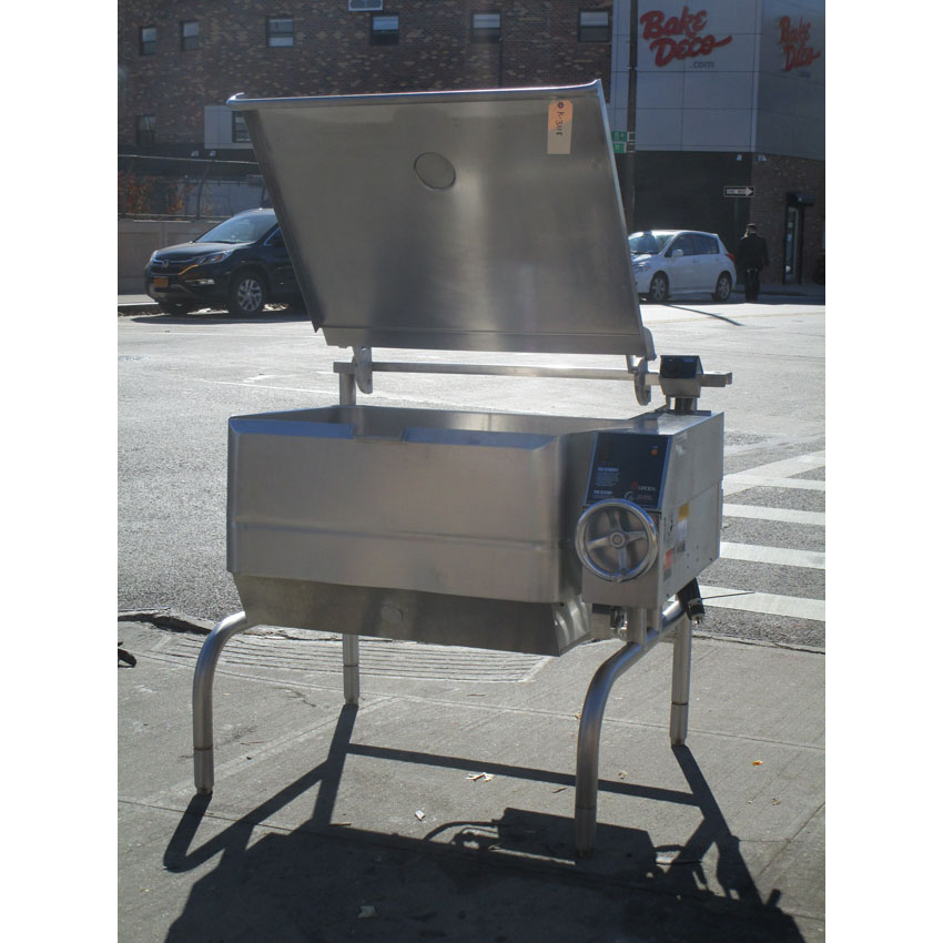 Groen BPM-40G Eclipse Braising Pan, 40 Gallon, Manual Tilt, S/S, Natrual Gas, Great Condition image 4