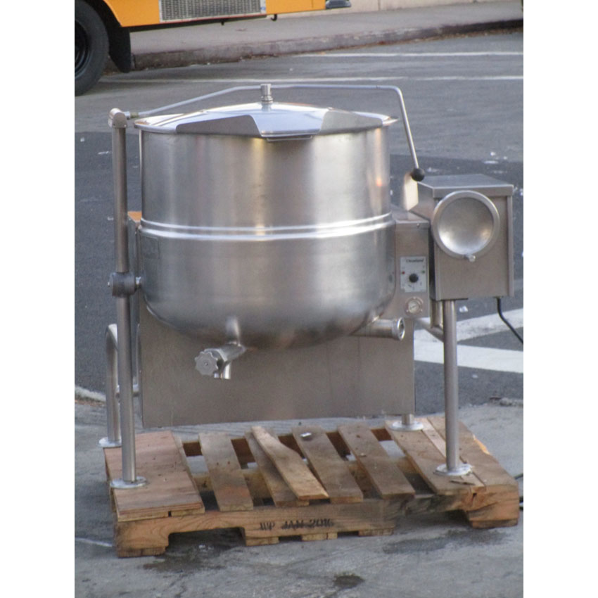 Cleveland KGL-60-T 60 Gallon Tilting 2/3 Steam Jacketed Natruel Gas Kettle, Great Condition image 1