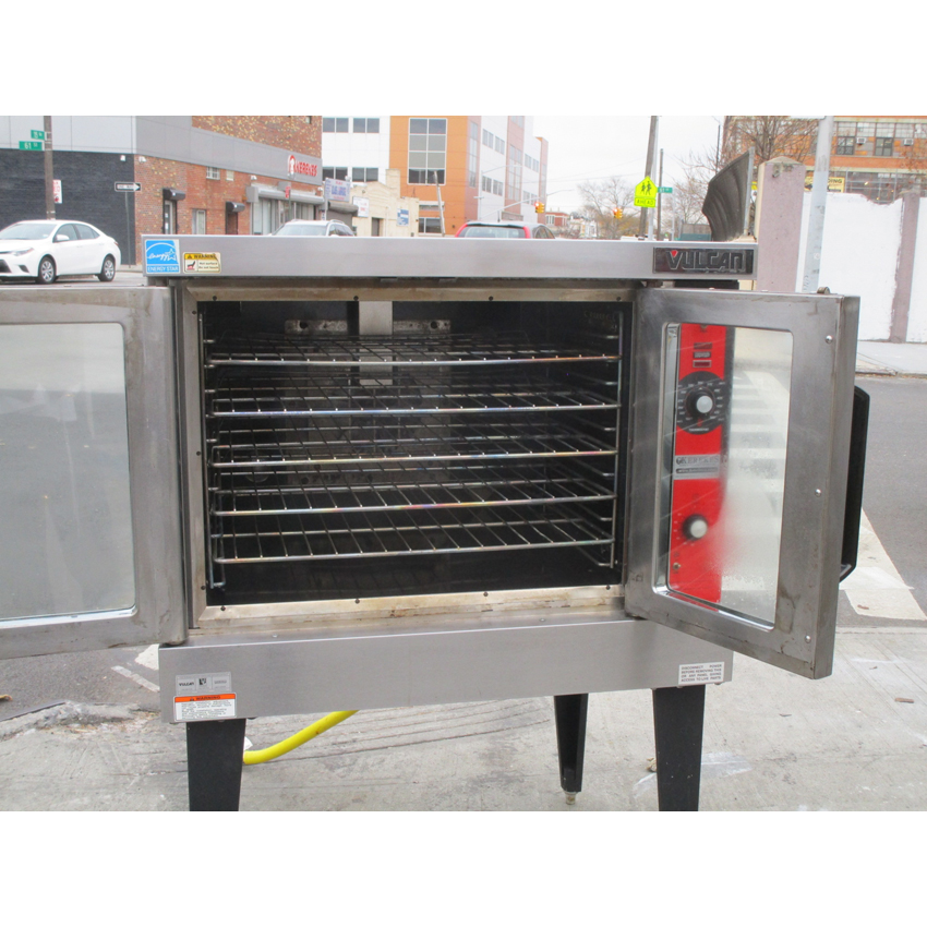 Vulcan VC4GD Natrual Gas Convection Oven, Excellent Condition image 2