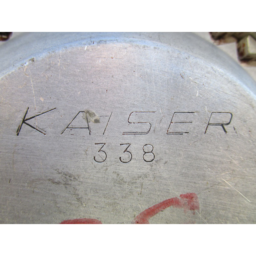 Kaiser Pie Press Model 300 Comes With 2 Set of Dies, Great Condition image 3
