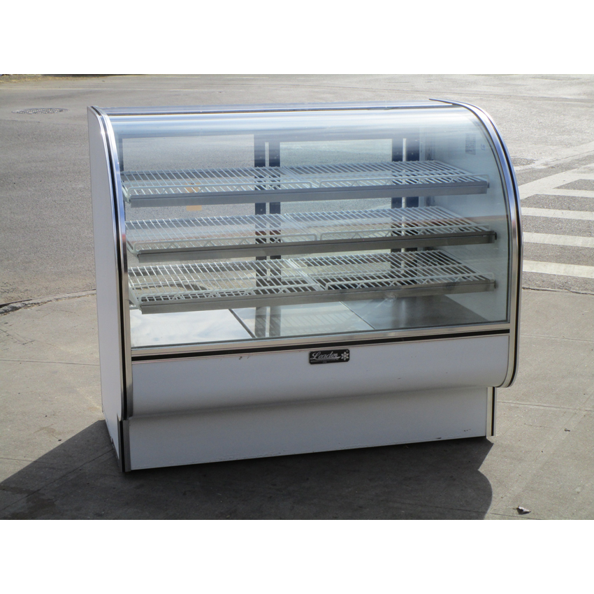 Leader CVK57-SC Curve Refrigerated Bakery Case, Great Condition image 1