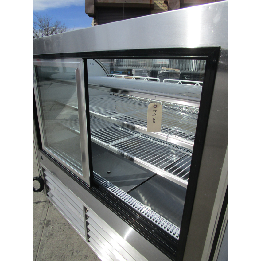 Leader CVK57-SC Curve Refrigerated Bakery Case, Great Condition image 3
