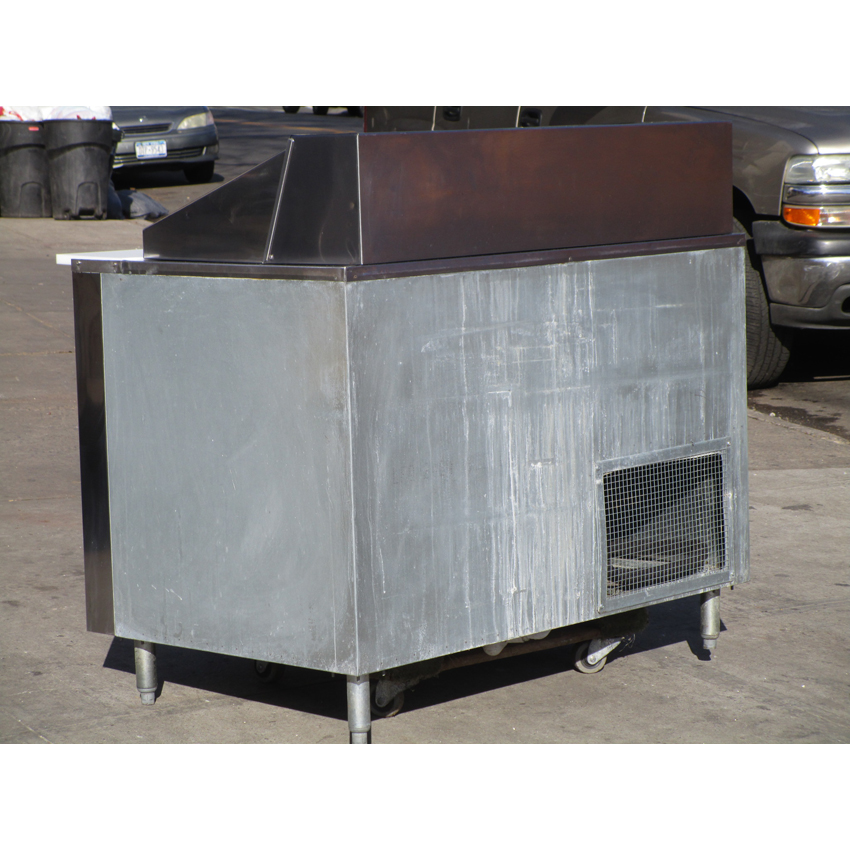 Universal Coolers SC48BM 48" Salad Bar, Very Good Condition image 2