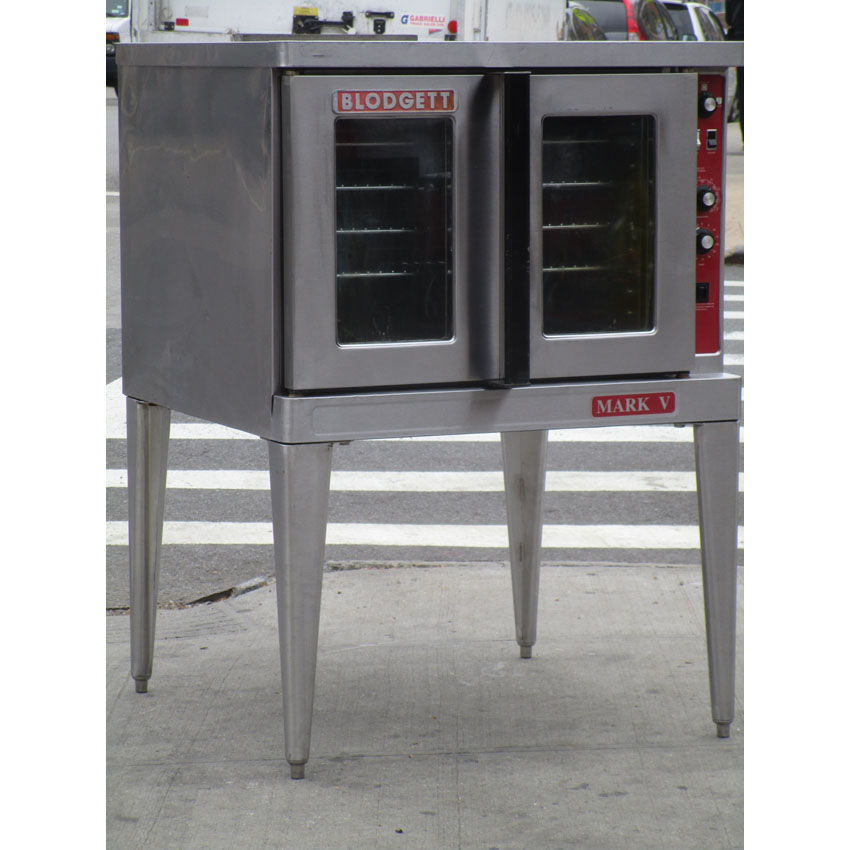 Blodgett MARK-V-100 Electric Convection Oven, Great Condition image 1