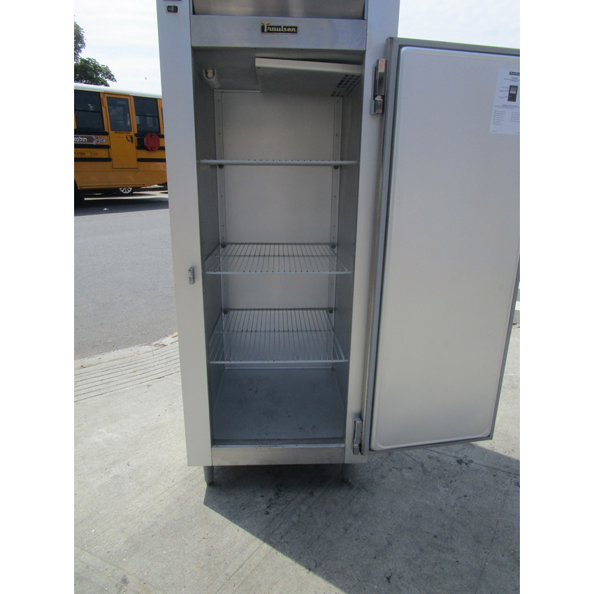 Traulsen G12010 1 Door Refrigerator, Great Condition image 2